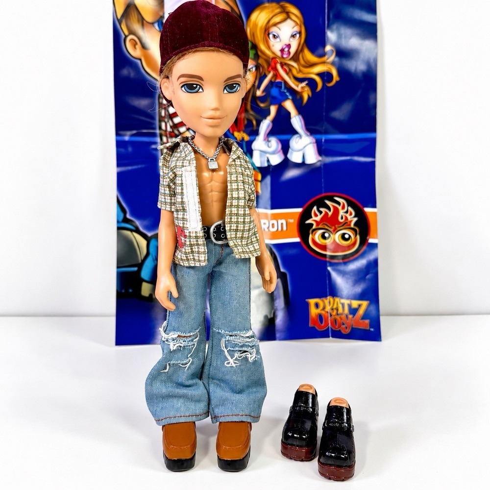 Bratz Boyz Cameron First Edition 2002 Doll Original Outfit Poster Extra Shoes